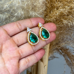 Brinco gota com zircônias - verde turmalina