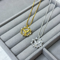 Colar Espírito Santo cravejado em zircônias - comprar online