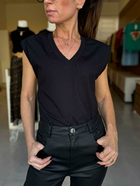 Regata com ombreiras