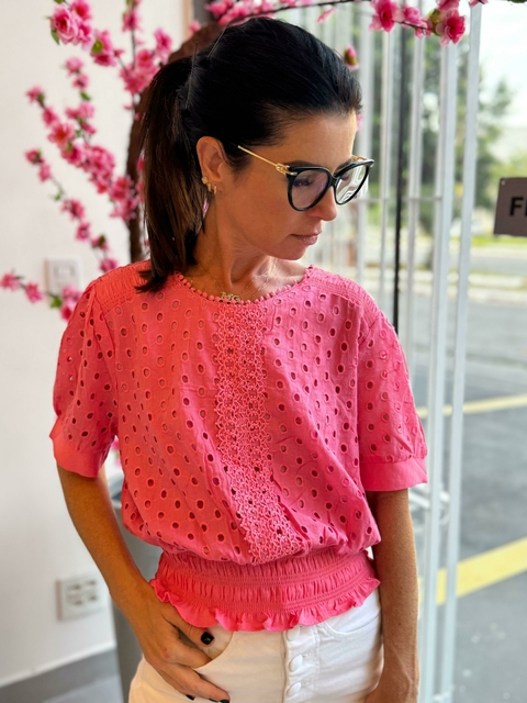 Blusa em Laise