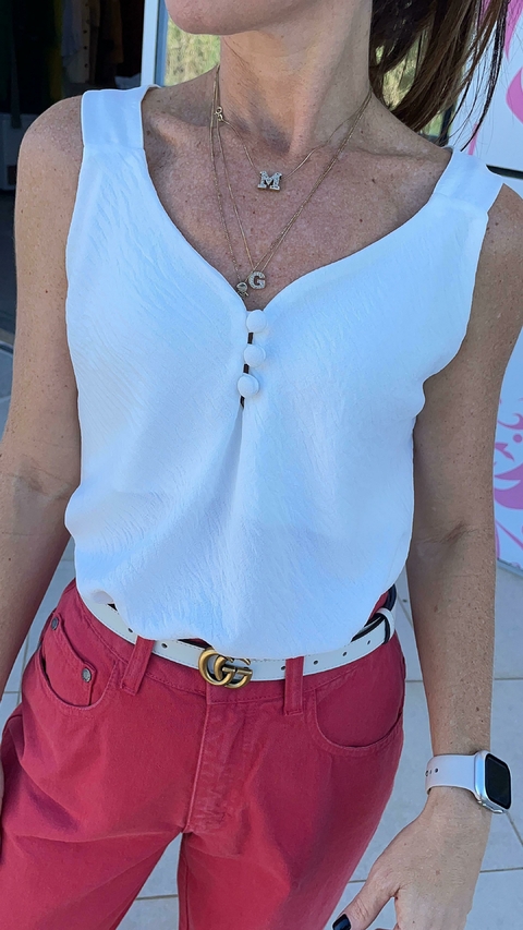 Regata com alças largas