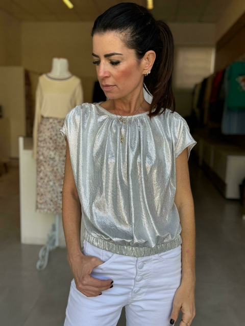 Blusa metalizada