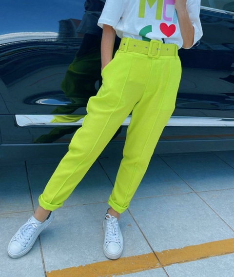 Calça no Crepe Duna