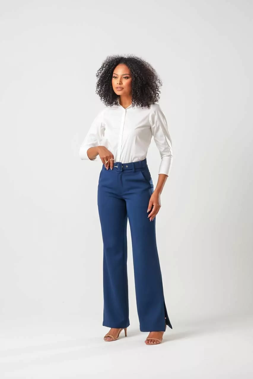 CALÇA COM CINTO ENCAPADO