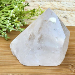 Ponta de Quartzo Cristal - Iluminação e Ampliação - 318g - Peça Única - comprar online