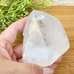 Ponta de Quartzo Cristal - Iluminação e Ampliação - 318g - Peça Única na internet