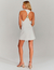 Vestido curto off white Donatella, com detalhe nas costas ideal para pré weeding, casamento civil, casual, batizado