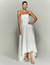 Vestido midi com capa off white, modelo tomara que caia, elegante e liso, ideal para eventos de festa e casamento civil.