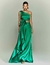 Vestido de festa longo verde bandeira com flor removível e detalhe em um ombro ideal para madrinha de casamento, para convidada de casamento, convidada de formatura