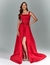 Vestido de festa longo vermelho com sobreposição da marca Lomma ideal para formandas, madrinhas de casamento, ocasião especial