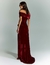 Vestido de festa longo de veludo marsala com estilo tomara que caia ideal para madrinha de casamento