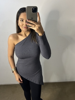 Blusa Ombro na internet