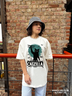 Camiseta Oversized Catzilla - Off White