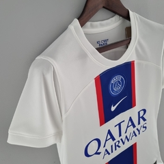 Camisa Paris Saint-Germain III 22/23 - Torcedor Nike Feminina - Branca - Lux Imprts | CAMISAS DE FUTEBOL E BASQUETE