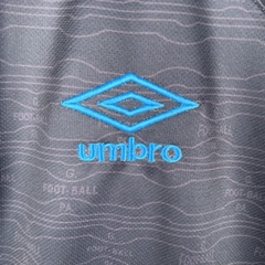 Camisa Grêmio III 23/24 - Torcedor Umbro Feminina - Preta com detalhes em azul - Lux Imprts | CAMISAS DE FUTEBOL E BASQUETE