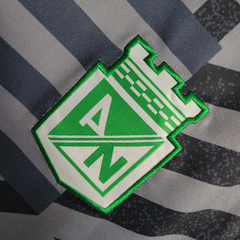 Imagem do Camisa Atlético Nacional Treino 23/24 - Torcedor Nike Masculina - Preta com detalhes em branco e verde
