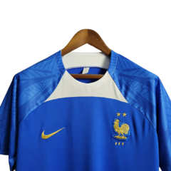 Camisa França Treino 22/23 - Torcedor Nike Masculina -Azul com detalhes em branco e dourado - Lux Imprts | CAMISAS DE FUTEBOL E BASQUETE