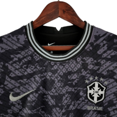 Camisa Seleção do Brasil Edição Especial 22/23 - Torcedor Nike Feminina - Preta com detalhes em cinza na internet