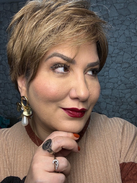 Wig Fibra Premium Corte Pixie Mechado