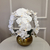 Arranjo de Orquídea Branco Puro Com Vaso de Vidro Dourado Equibana