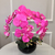 Arranjo de Orquídea Fucsia Com Vaso de Vidro Preto Brilho Equibana
