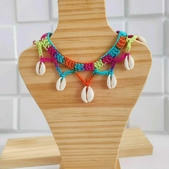 Choker Colorido com Búzios Naturais – Crochê