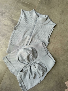 Conjunto Deportivo - Regia