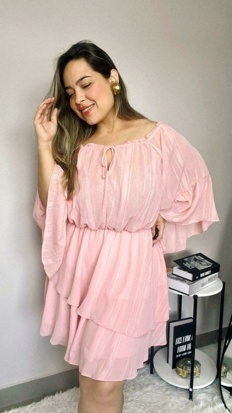 Vestido Curto Ombro a Ombro com Babados – Rosa Claro