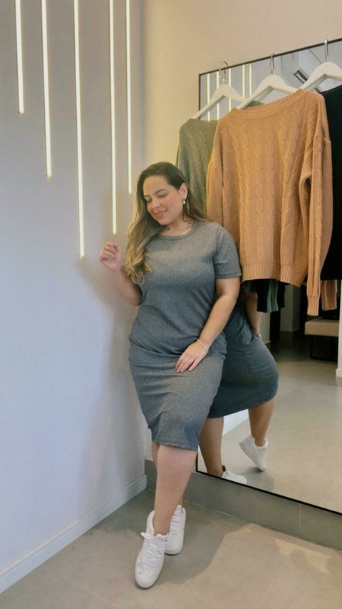 VESTIDO PLUSSIZE MIDI MALHA CANELADA - CINZA MESCLA - comprar online
