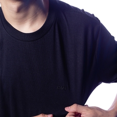 Camiseta Cave Combate Preta na internet