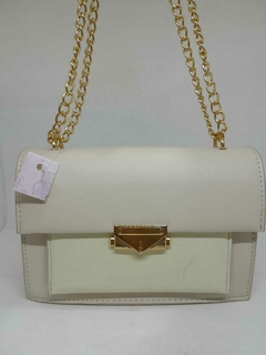 CARTERA CREMA CON CADENA