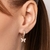 Brinco argola borboleta banhado a ouro 18k com zircônias (52732906) - Estilo Dixe | Semijoias Rommanel