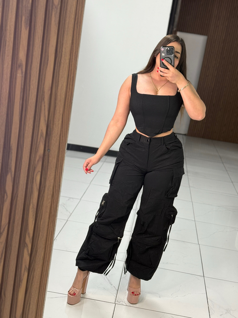 Black cargo set
