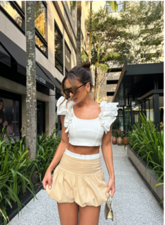 BLUSA CROPPED BABADOS INSPIRAÇÃO ZARA
