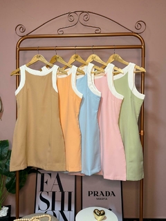 Vestido Curto Com Bolso Lateral
