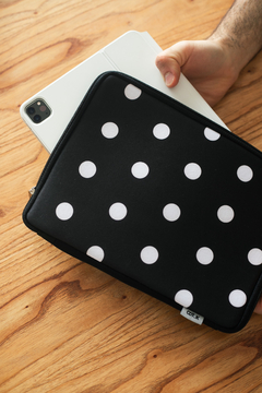 FUNDA Tablet 10" Lunares en internet