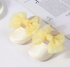 1 Par de Sapatinhos de bebê de Sola Macia+ 1 Peça de Faixa de Cabelo de Laço na cor sólida. - Tinguer Bloom