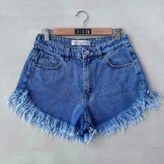 SHORT CON FLECOS