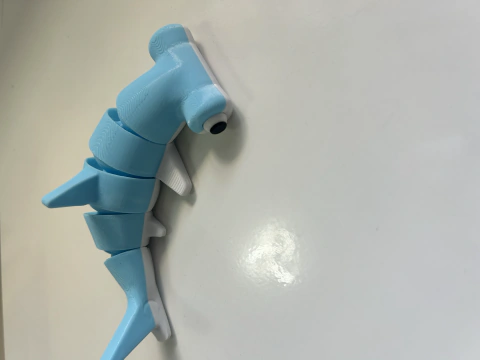 Imã Tubarão Articulado Divertido