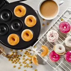 Máquina De Donuts - Faz 7 Rosquinhas - 220v Premium - Donamora