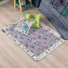 Kit Tapete Estampado Com Capas de Almofadas 3 Peças Jogo Juvenil 100% Poliéste
