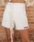 Short jeans branco com cinto - alcance