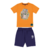 Conjunto infantil para menino da Cativa Camiseta laranja com estampa que brilha no escuro e bermuda azul marinho na internet