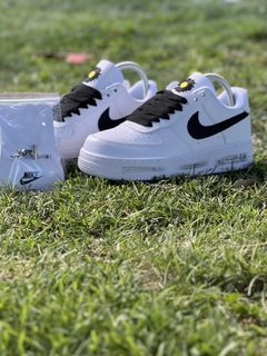 Air Force 1 Low x Peaceminusone en internet