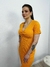 Vestido decote entrelaçado na internet