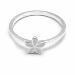 Anillo Flor Blanco (R33765)