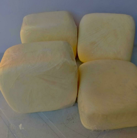 QUEIJO COZIDO BAHIANO Peça aprox. 1KG