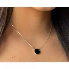 Gargantilha com Pedra Ônix ou Madrepérola - comprar online