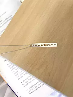 Colar Plaquinha Fases da Lua na internet