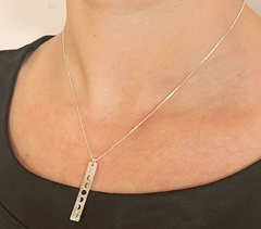 Colar Plaquinha Fases da Lua - Prata Glamourosa